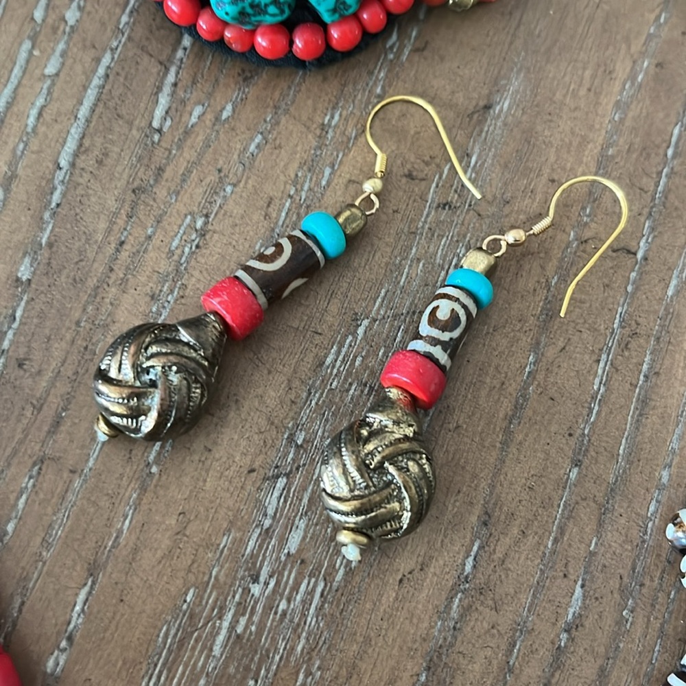 Bajalia Faux Coral Turquoise & Brass Necklace Bracelet Earrings - Picture 3 of 9